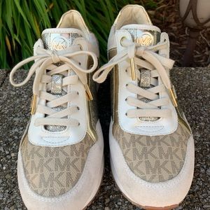 Michael Kors Fashion Sneaker